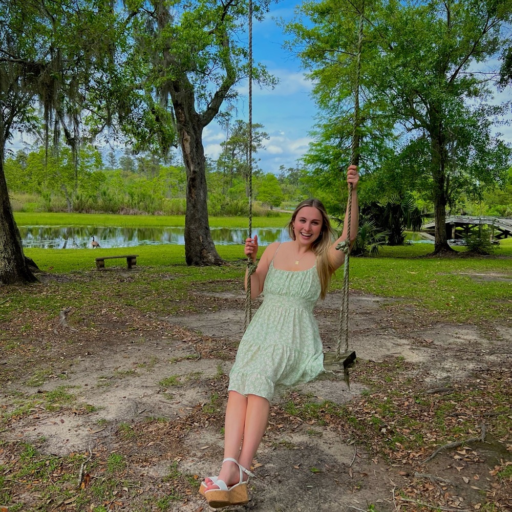 Meet your Posher, Brielle